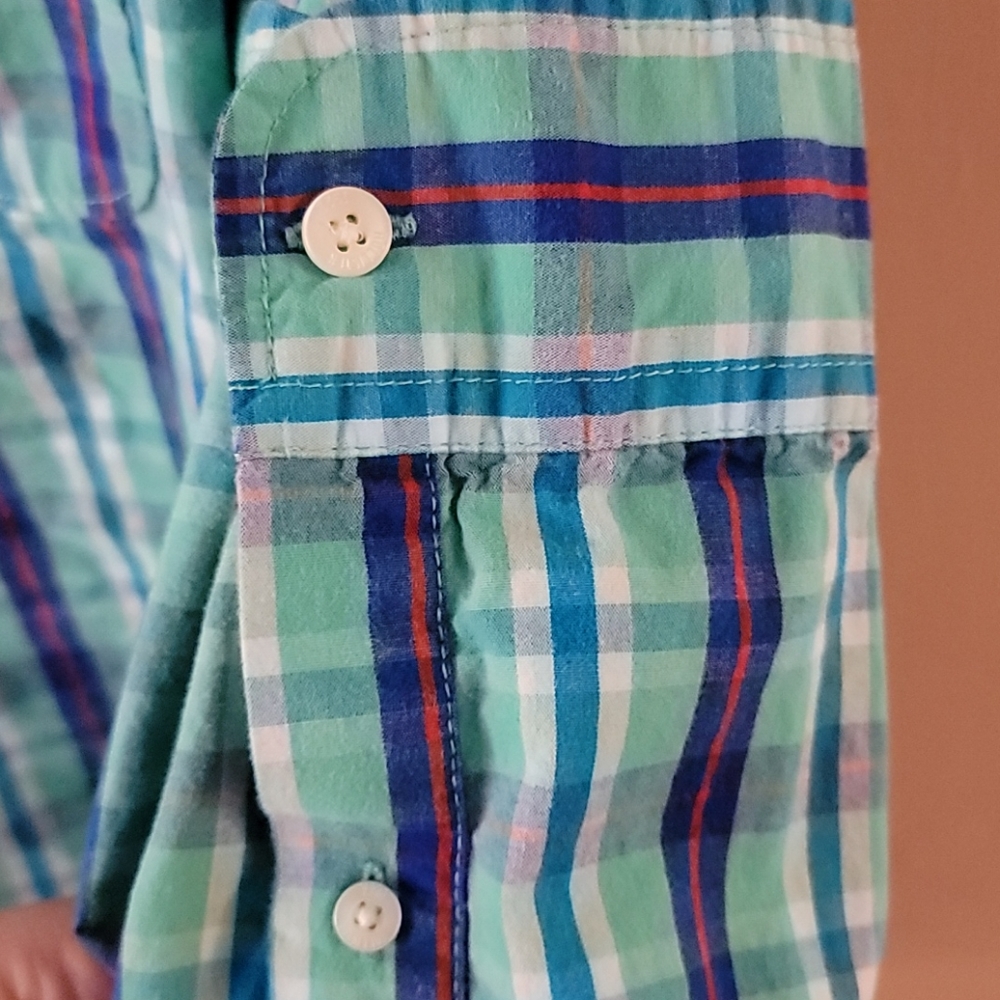 Hollister 100% cotton Button Down Size Medium - Picture 4 of 9